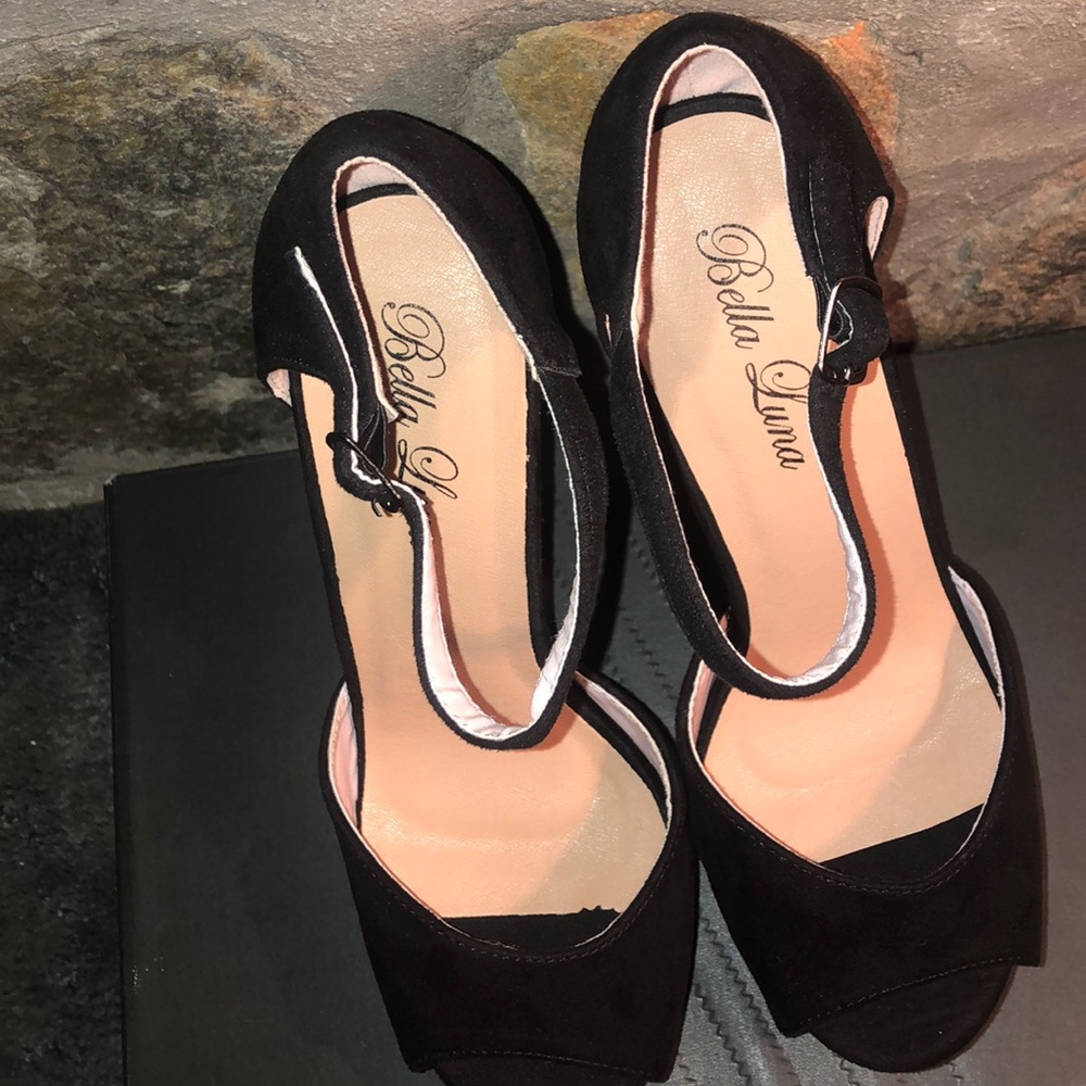 (MAKE OFFERS 💰) Bella Luna Suede New Heels - Picture 7 of 7